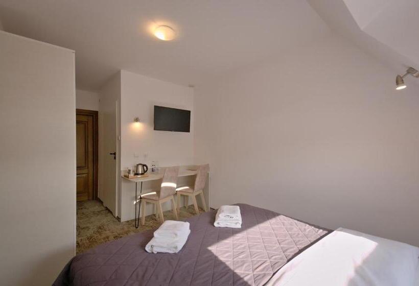 Habitación Estándar Individual, Sezam