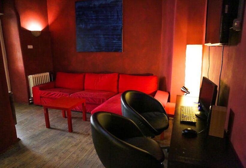تختخواب در اتاق مشترک, Charles Bridge Hostel & Apartments