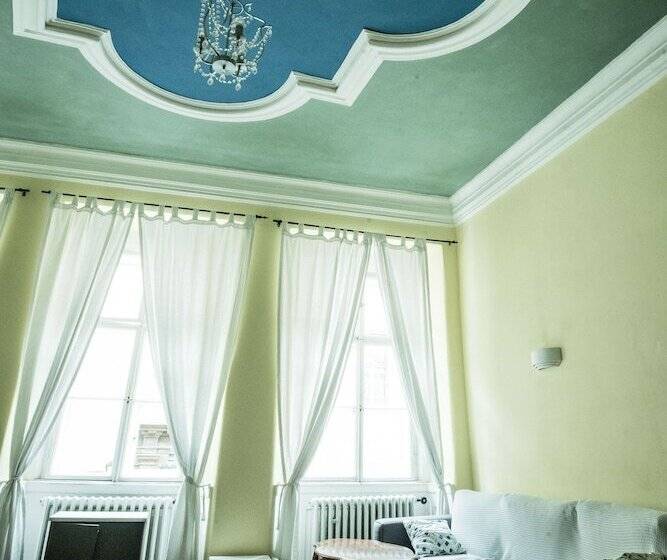 تختخواب در اتاق مشترک, Charles Bridge Hostel & Apartments