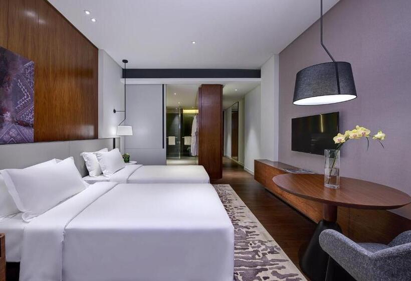 Номер Executive Кровать Кинг, Le Meridien Petaling Jaya