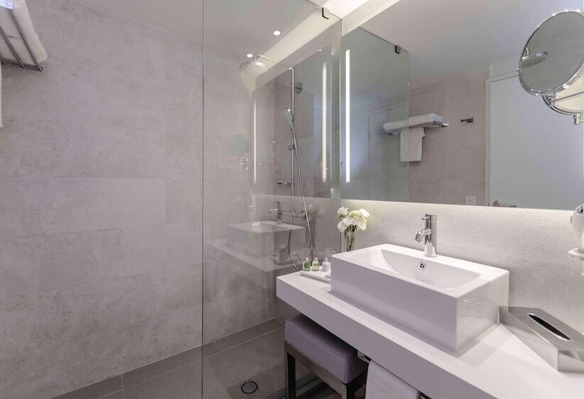 Habitación Familiar, NH Monterrey La Fe
