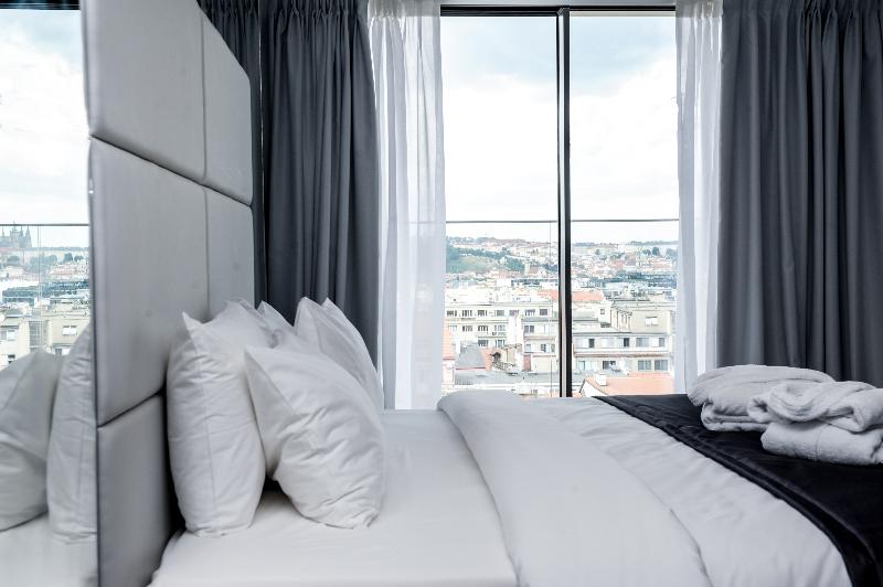 سوییت لوکس, Myo Hotel Wenceslas