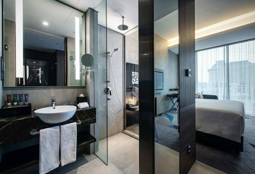 اتاق لوکس, Novotel Singapore On Stevens