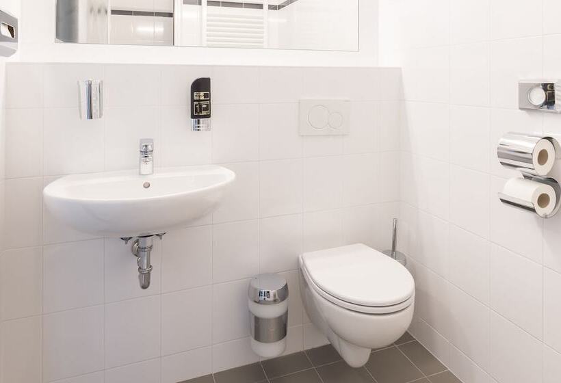 Семейный Номер, a&o Hostel Venezia Mestre