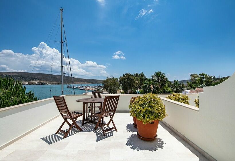Номер Стандарт Вид на Море, Port Alacati