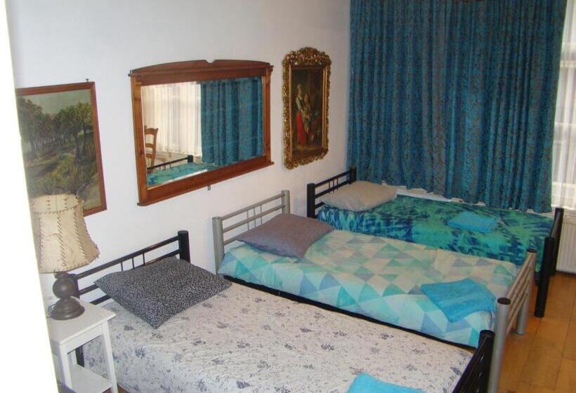 Quarto Quádruplo Estandar, Amsterhouse B&b
