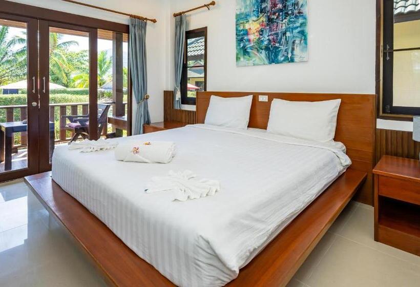 Бунгало Deluxe, Phatcharee Resort