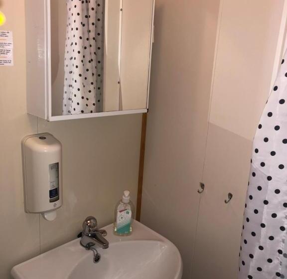 Номер Basic, Hellesylt Hostel And Motel
