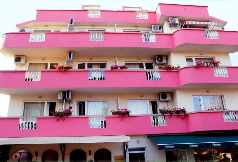 غرفة قياسية مزوَّدة بشُرفة, Arkadia Guest House