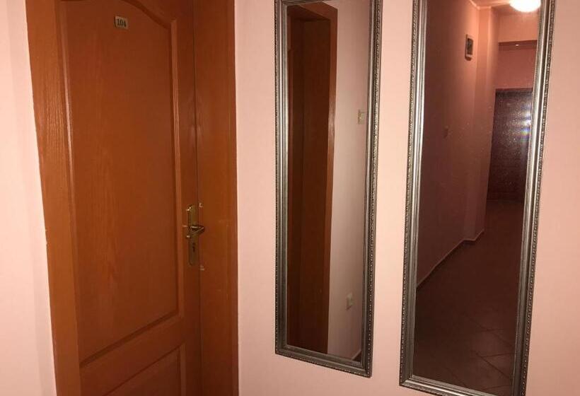 غرفة ديلوكس مزودة بشرفة, Arkadia Guest House