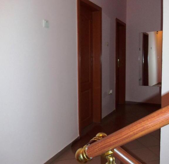 غرفة عائلية مطلّة علي البحر, Arkadia Guest House