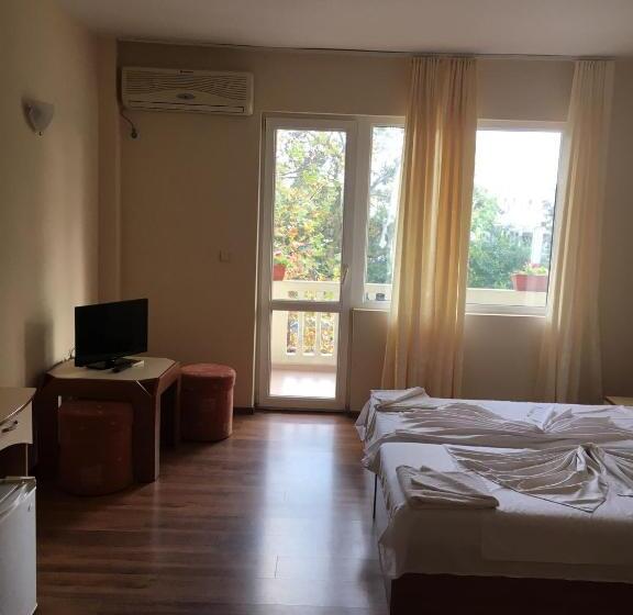 غرفة ديلوكس مزودة بشرفة, Arkadia Guest House