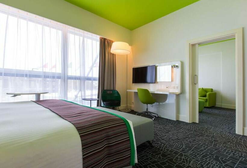 小型套房, Park Inn By Radisson Dubai Motor City