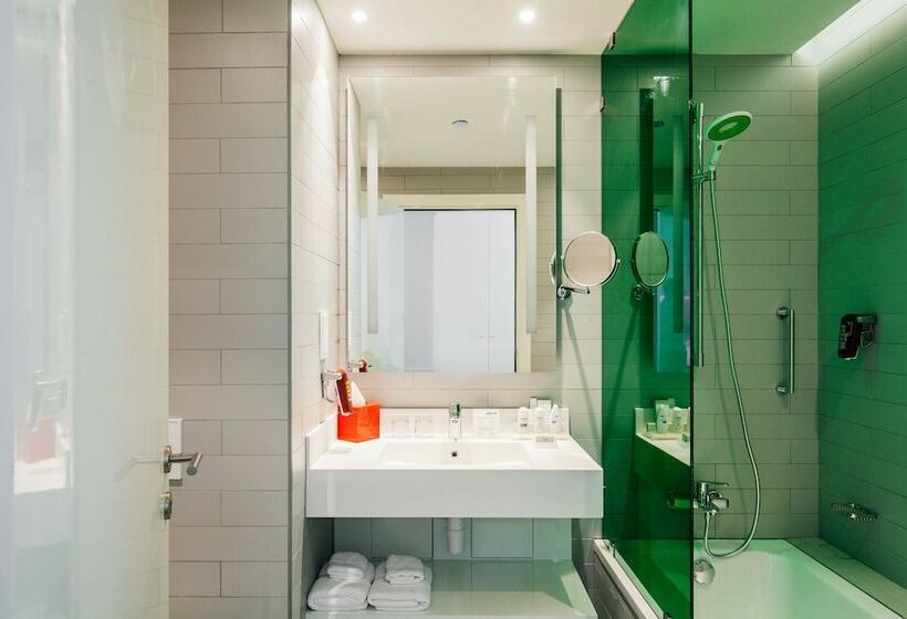 标准间, Park Inn By Radisson Dubai Motor City