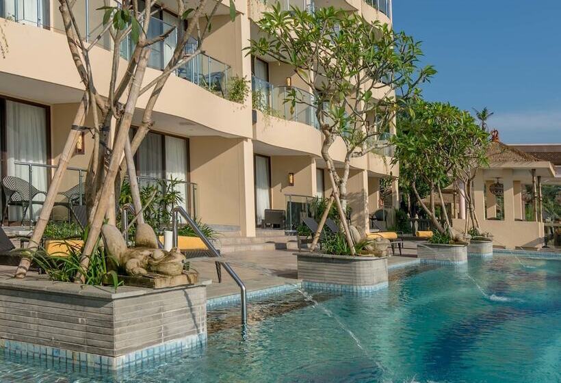 اتاق لوکس با تخت بزرگ, Seres Springs Resort & Spa, Singakerta