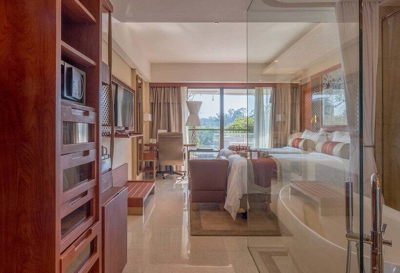 اتاق لوکس, Seres Springs Resort & Spa, Singakerta