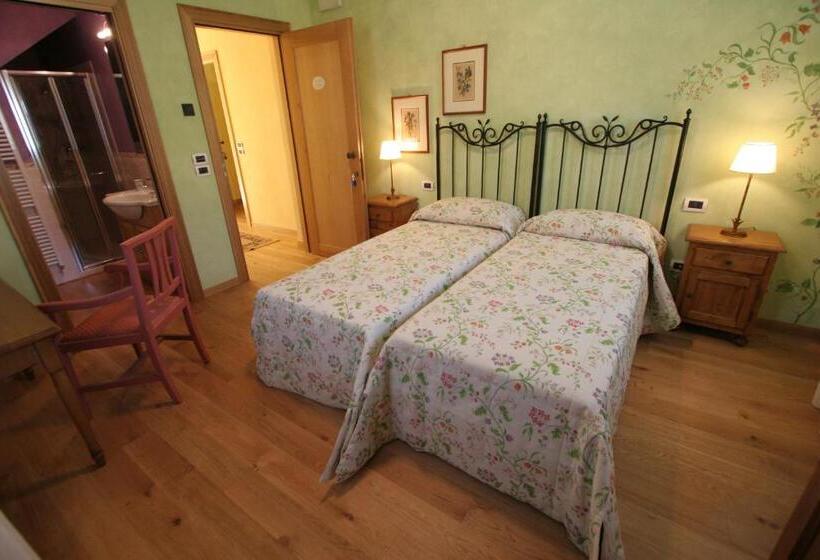 Номер Стандарт, La Valdella