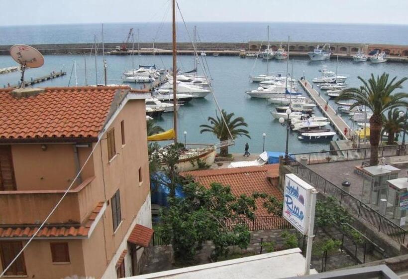غرفة قياسية رباعية, Albergo Riccio