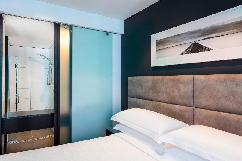 디럭스 룸 킹사이즈 침대, Four Points By Sheraton Auckland