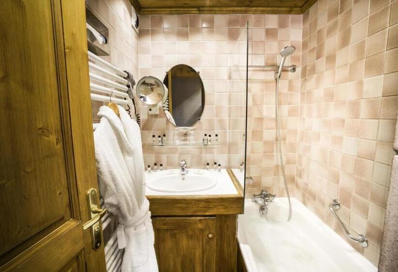 اتاق استاندارد, Hôtel Courcheneige