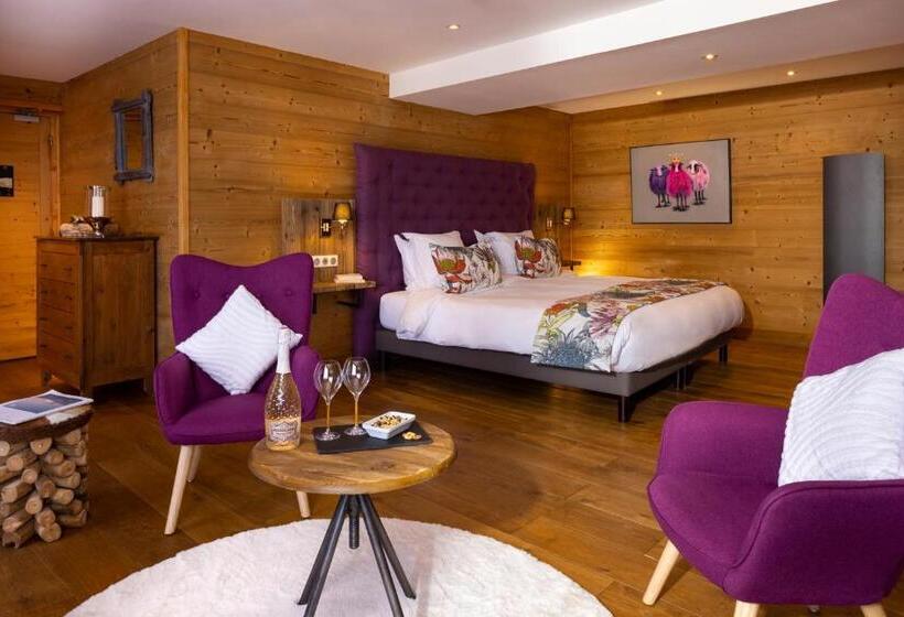سوییت لوکس, Hôtel Courcheneige