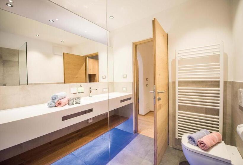 Quarto Estandar com Sacada, Kranebitt B&b