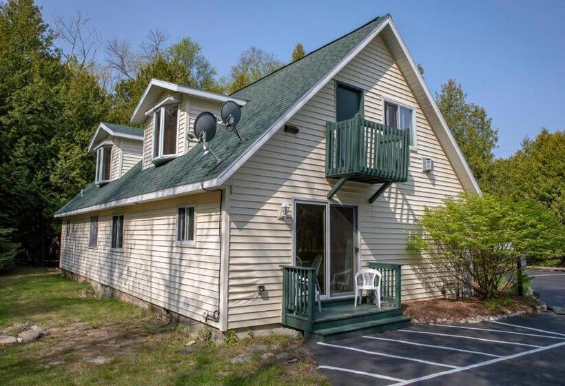 스위트, Ridges Inn & Suites