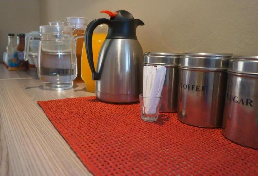اتاق استاندارد, Bridgeville Guest House Ltd
