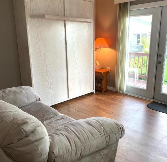 Студия Стандарт, Woody S Rv Resort Llc