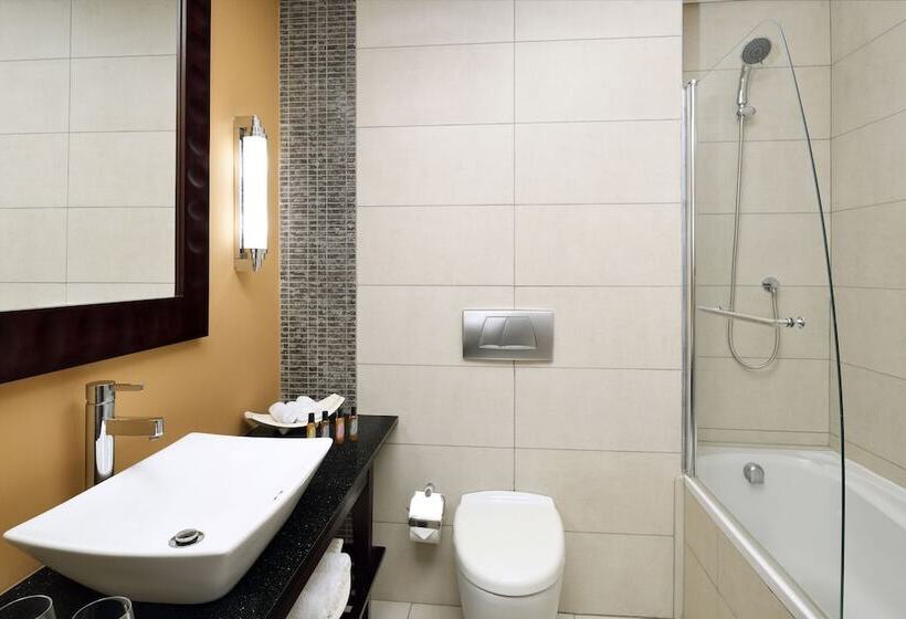 스탠다드 룸 더블 침대 2개, Accra Marriott