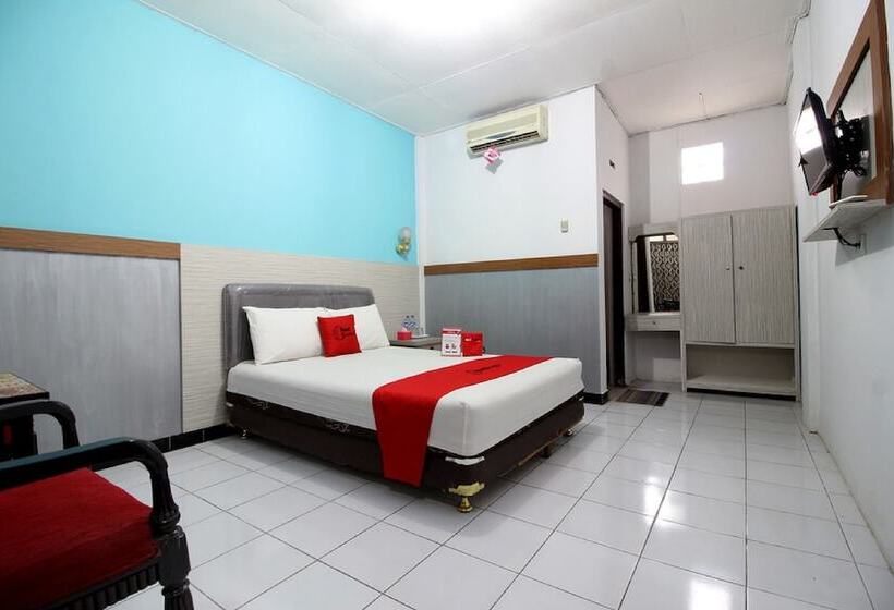 Номер Economy, Reddoorz Plus Syariah Near Lempuyangan Station 3