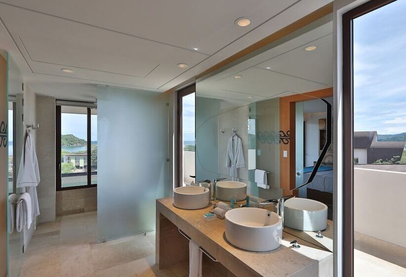 스위트 킹사이즈 침대, W Costa Rica Resort Playa Conchal