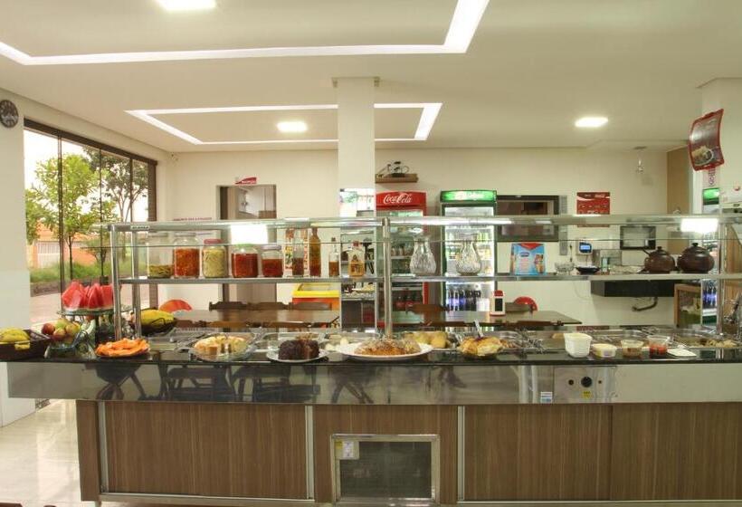 싱글 디럭스 룸, Paulo Hotel & Restaurante