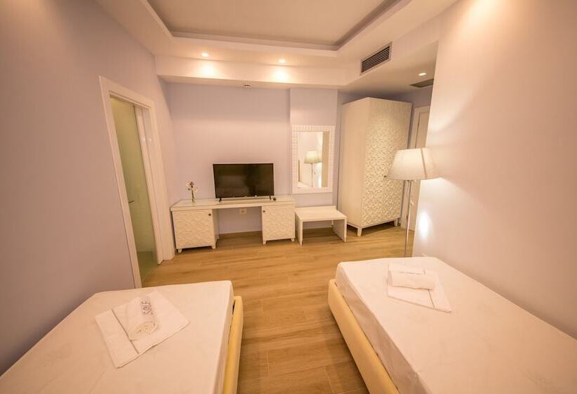 Family Suite, Sole Luna