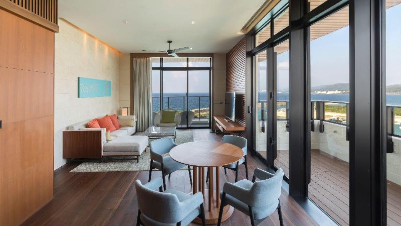 سوییت, Hyatt Regency Seragaki Island Okinawa