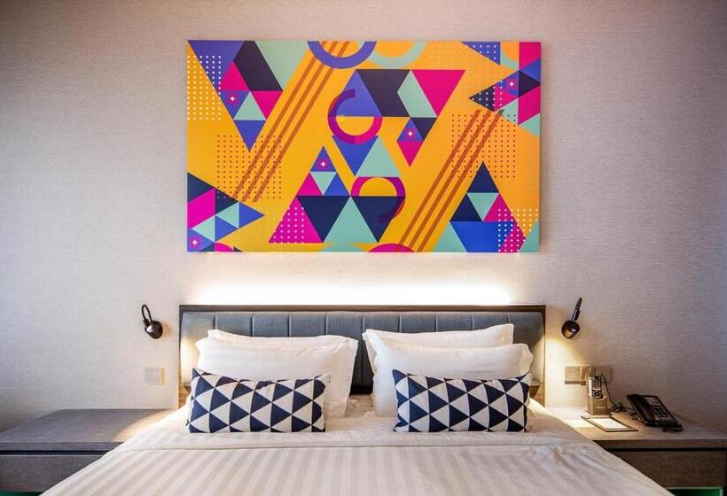 스탠다드 룸 킹사이즈 침대, Trove Johor Bahru