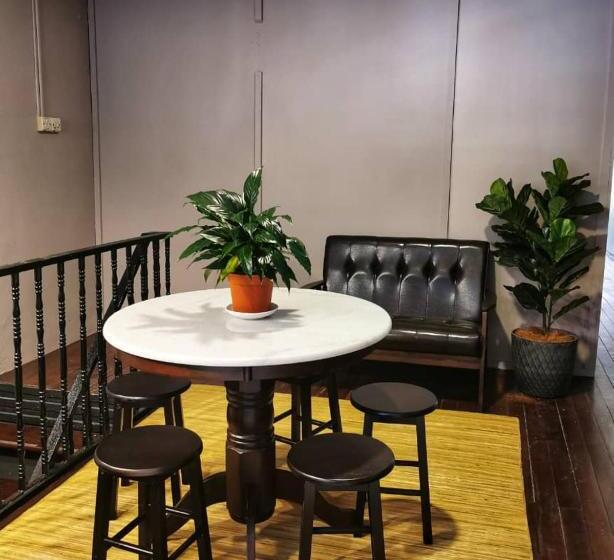 Quarto Familiar, Treehouse Hostel