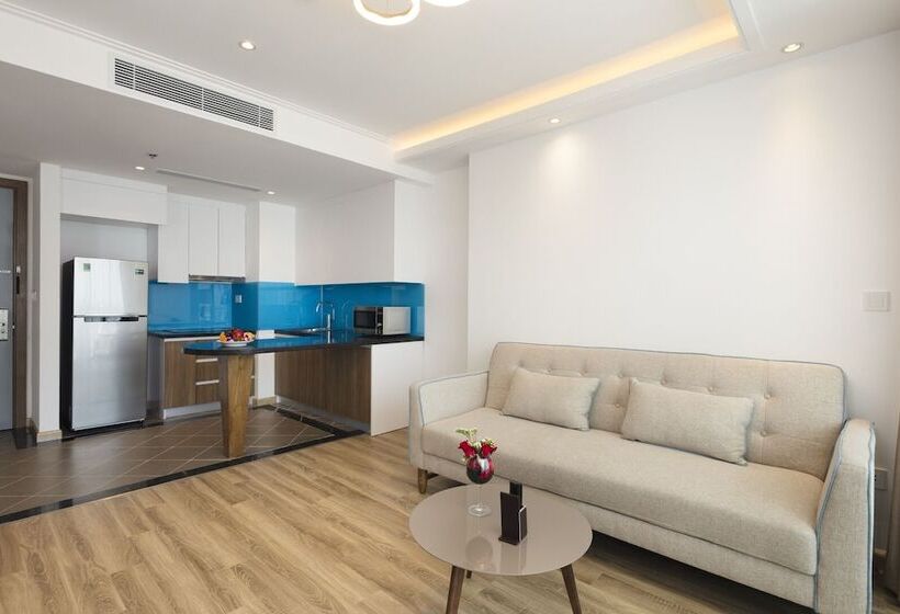 سوییت, Comodo Nha Trang