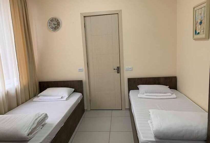 غرفة إقتصادية ثلاثية, Wald Hotel Lagodekhi