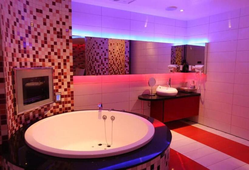 اتاق اکونومی, Yosemite Motel   Chunghua Branch