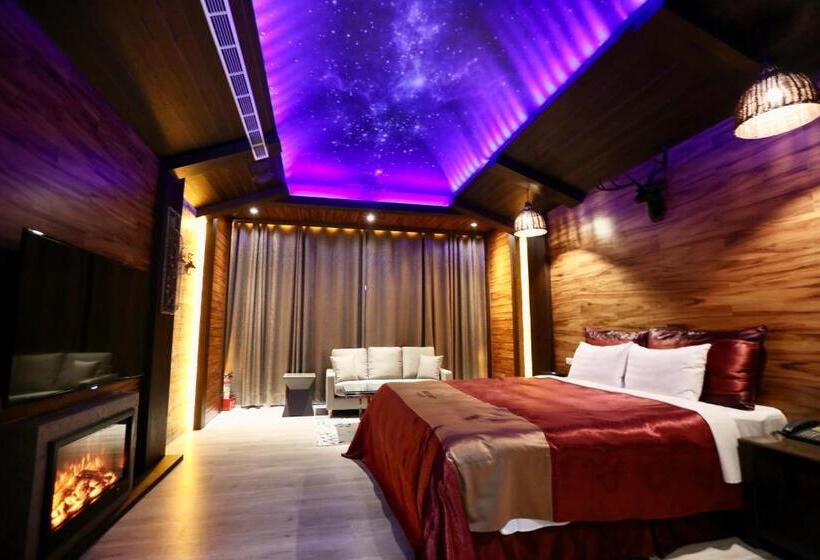 اتاق استاندارد, Yosemite Motel   Chunghua Branch