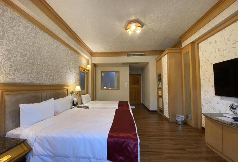 اتاق استاندارد سه نفره, I Live Motel