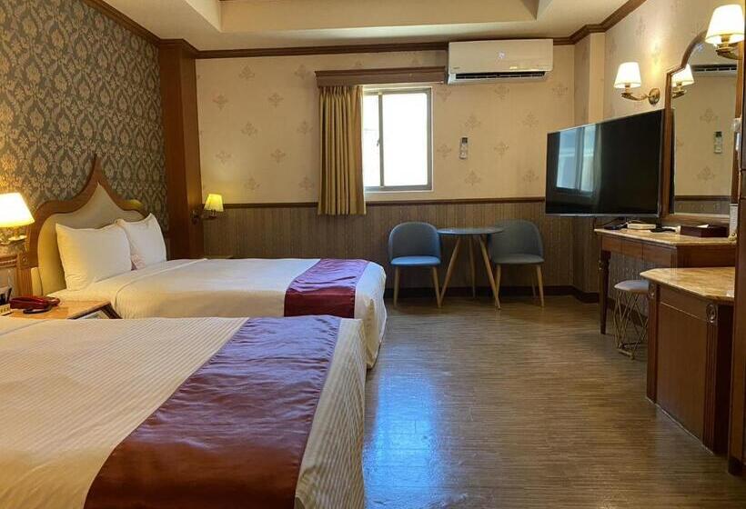 اتاق استاندارد چهار تخته, I Live Motel