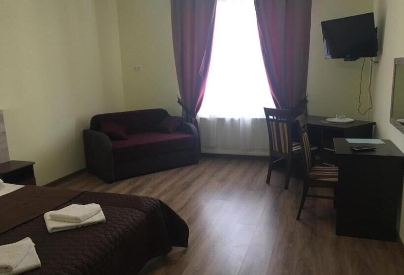 스탠다드 룸, Karpaty