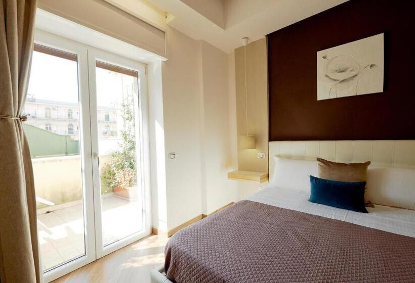 اتاق استاندارد با بالکن, 360 Hospitality