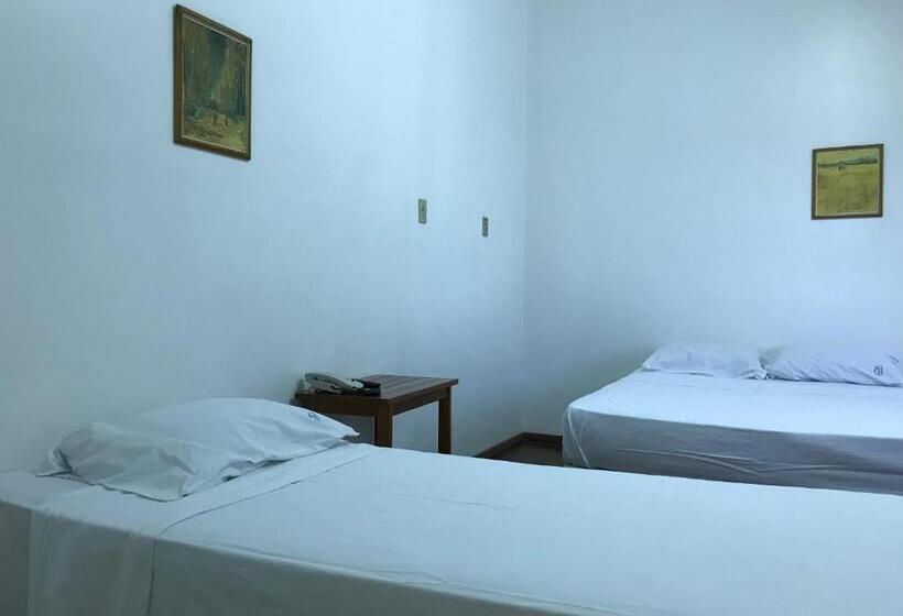 Номер Стандарт Трехместный, Central Plaza Hotel Tupa