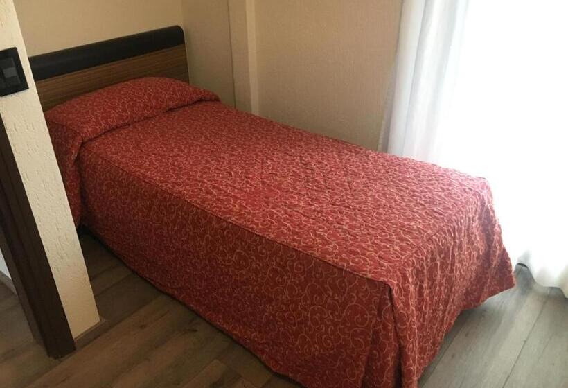 Четырехместный Номер Стандарт, Albergo Valle D Oro
