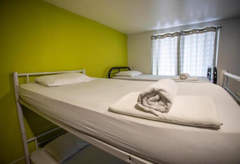 패밀리 룸, Hostel The Pod 33