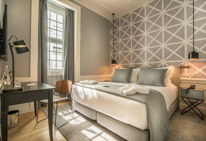 Quarto Clássico com Vistas, Da Baixa