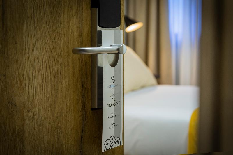 Номер Deluxe, Bandara Syariah